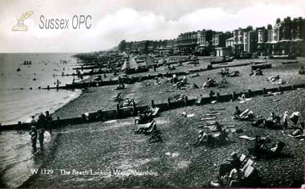 Image of Worthing - The Beach looking West
