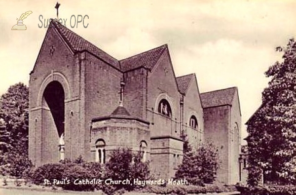 Haywards Heath - St Paul's Church
